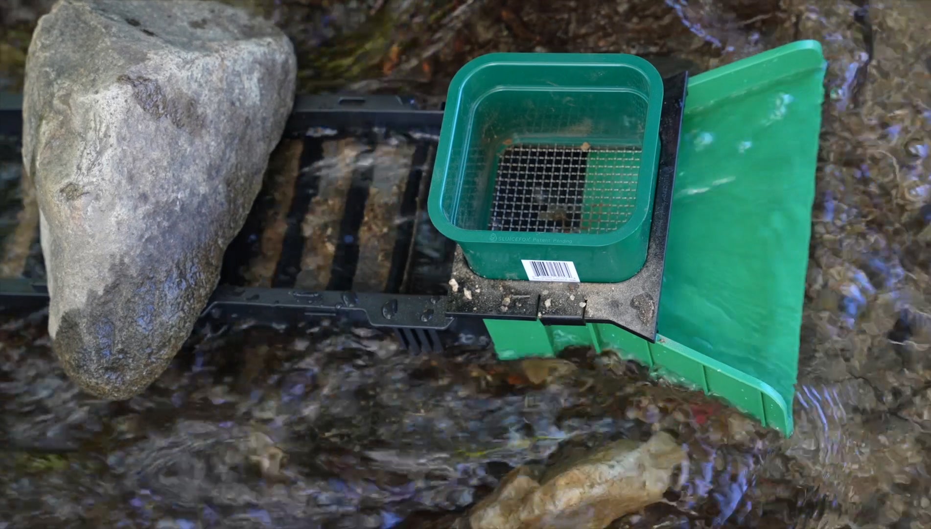 show_20sluice_20with_20sifter_20and_20adapter_20in_20stream_20top_20view_f0fa68e0-19f9-4fbb-a57c-486bace16a85